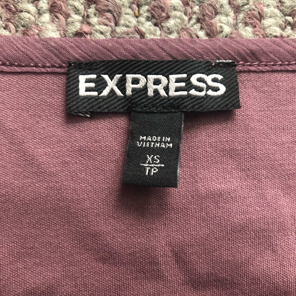 Express Ruffle Sleeve Blouse - Picture 6 of 8